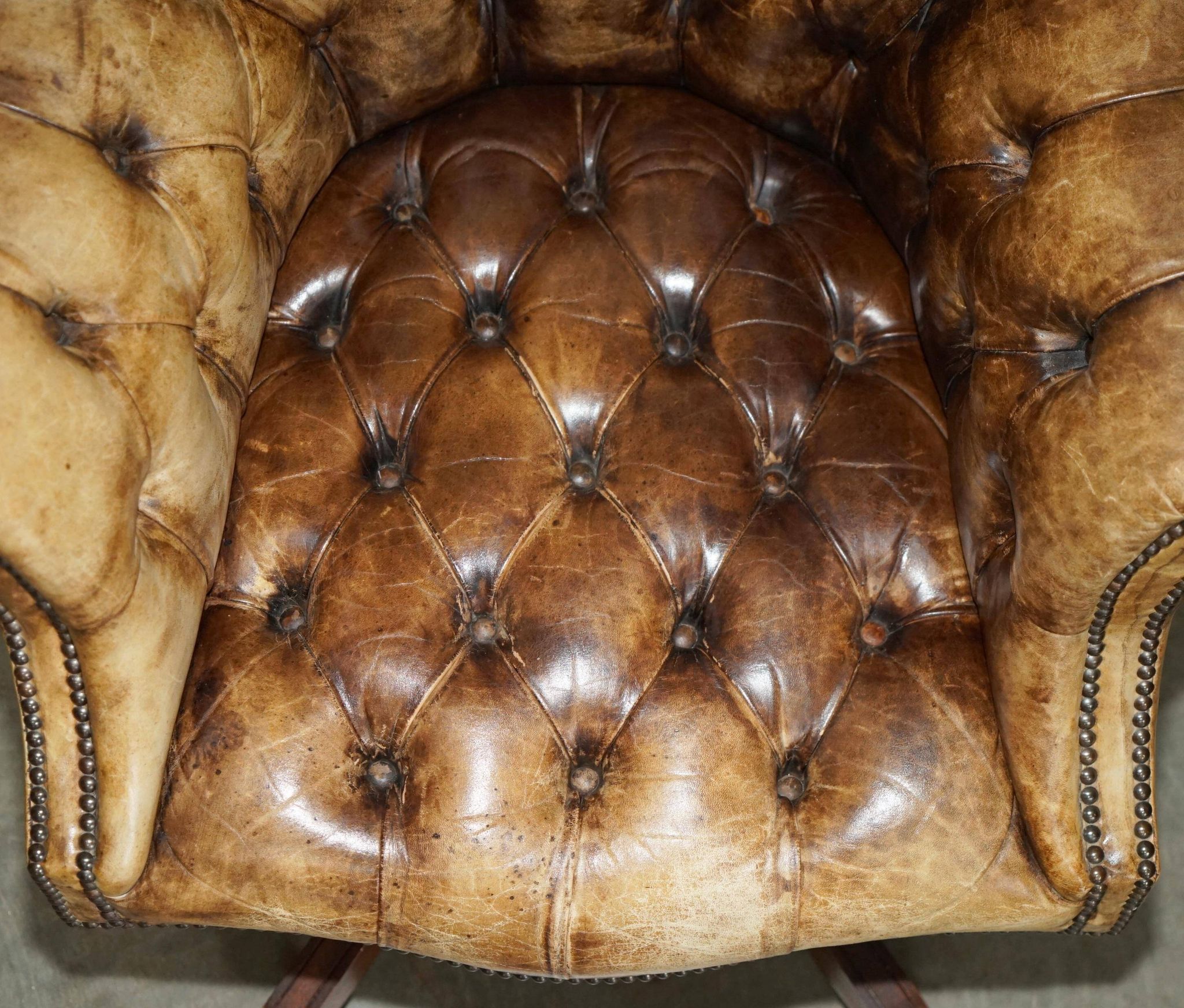 Chesterfield executive armchair in aniline leather