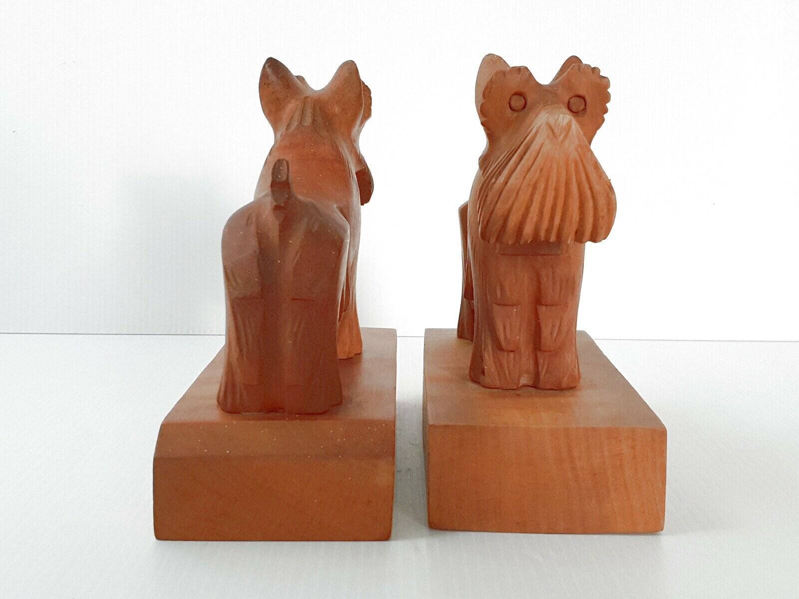 Vintage wooden dog bookends, 1950s-60s.