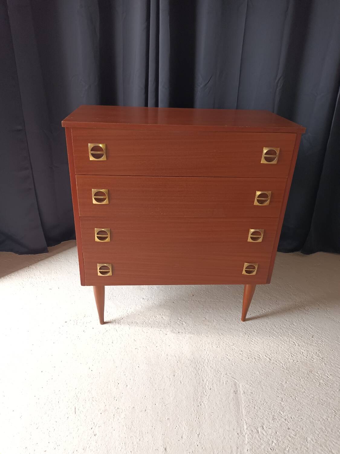 Vintage chest of drawers