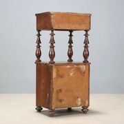 Table de chevet ancienne Louis-Philippe en noyer, Italie, XIXe siècle