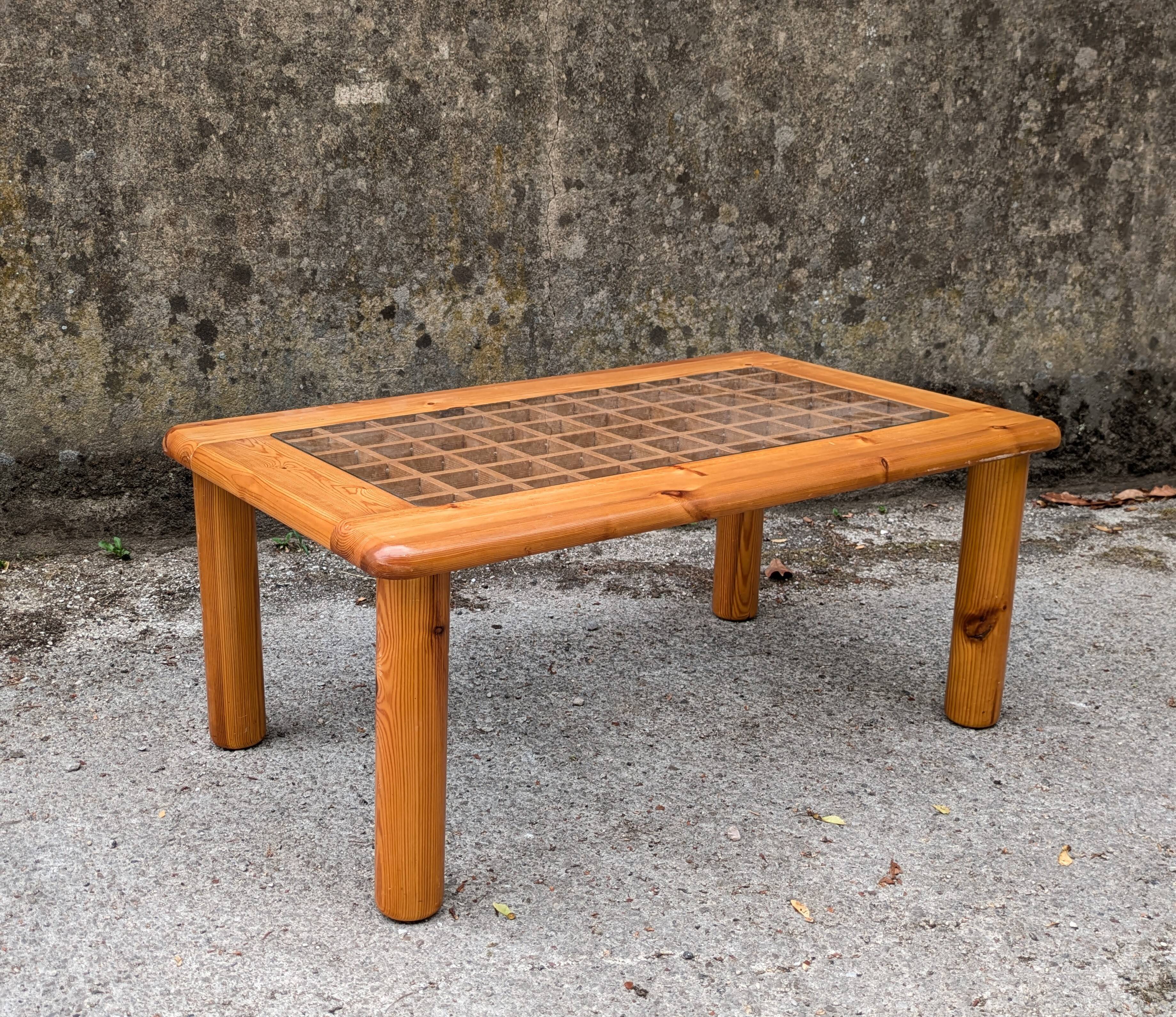 Lattice coffee table in pine and glass, France, 1980
