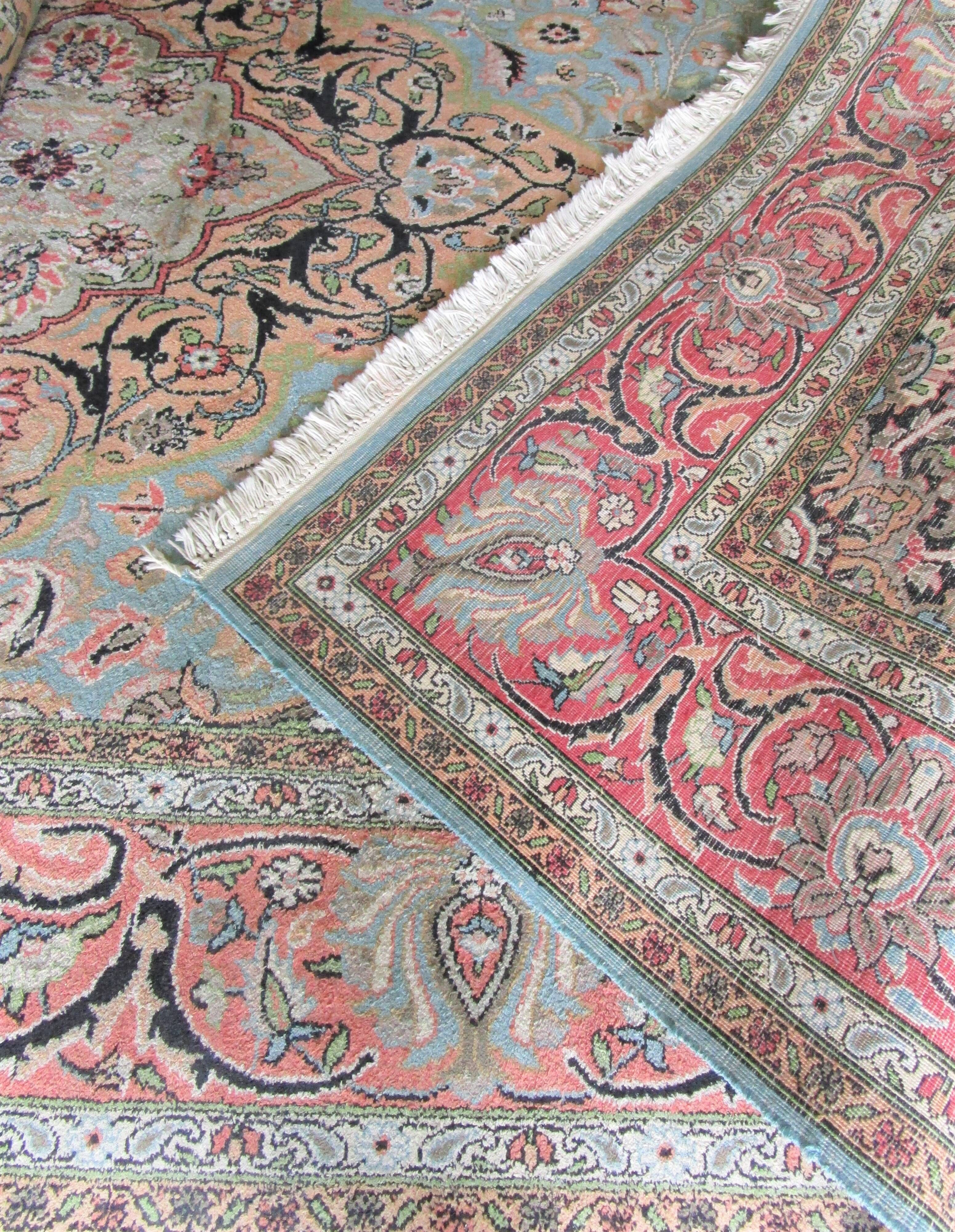 Silk cashmere rug pastel tones floral patterns India Kashmir vintage 181 cm x 286 cm
