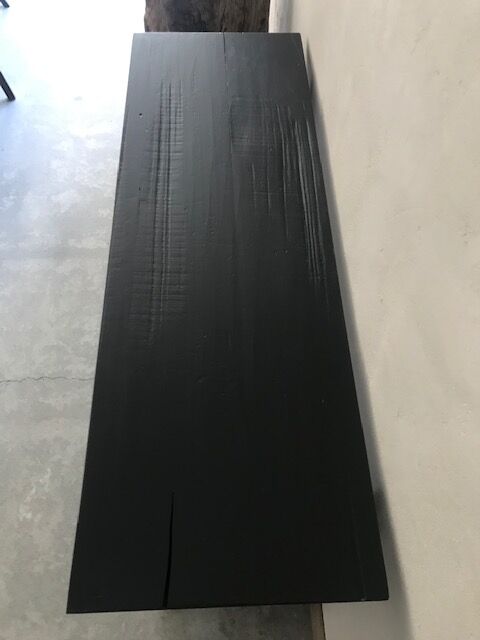 Console noire patinée