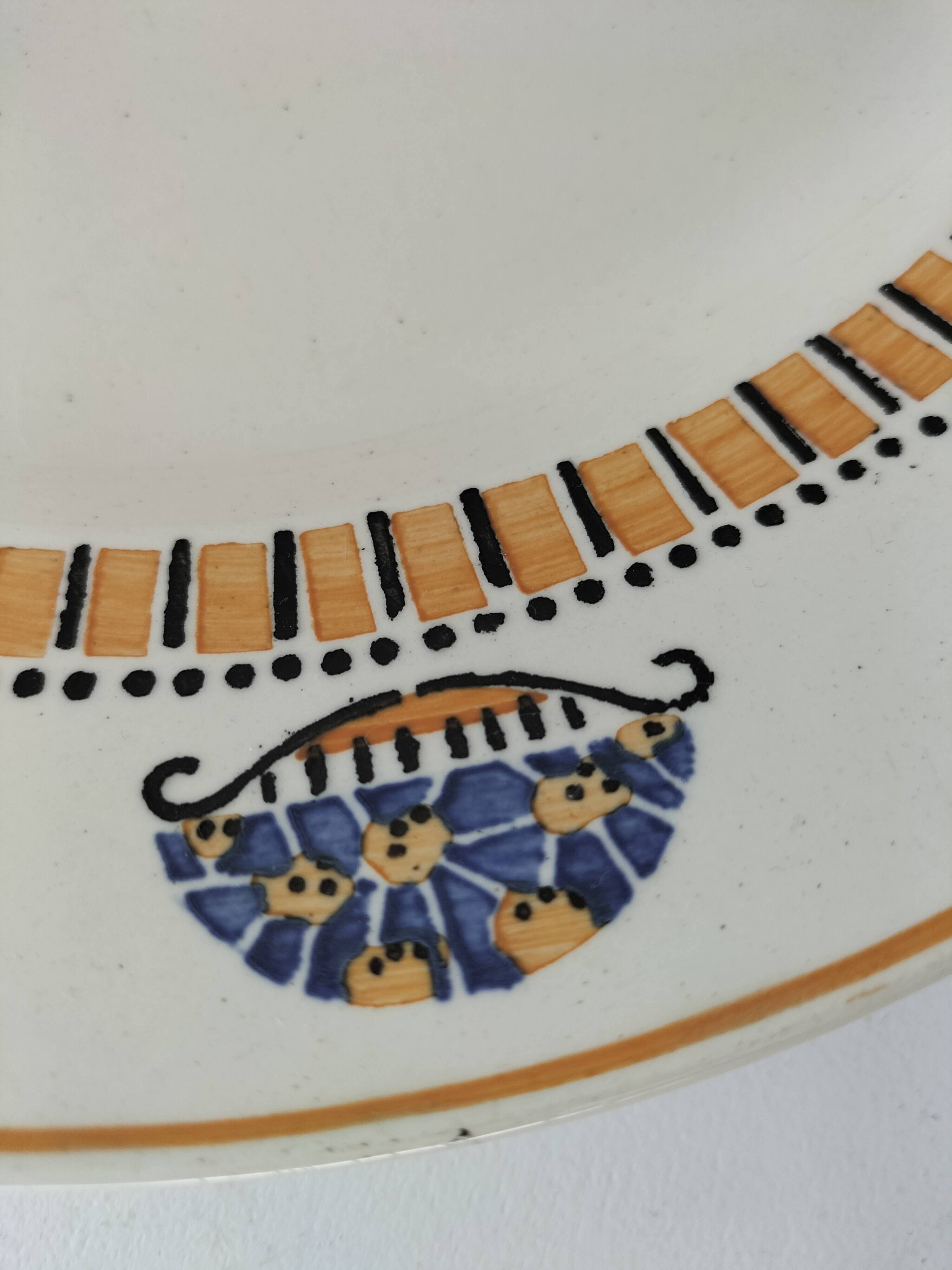 Round plate Longwy Art Deco