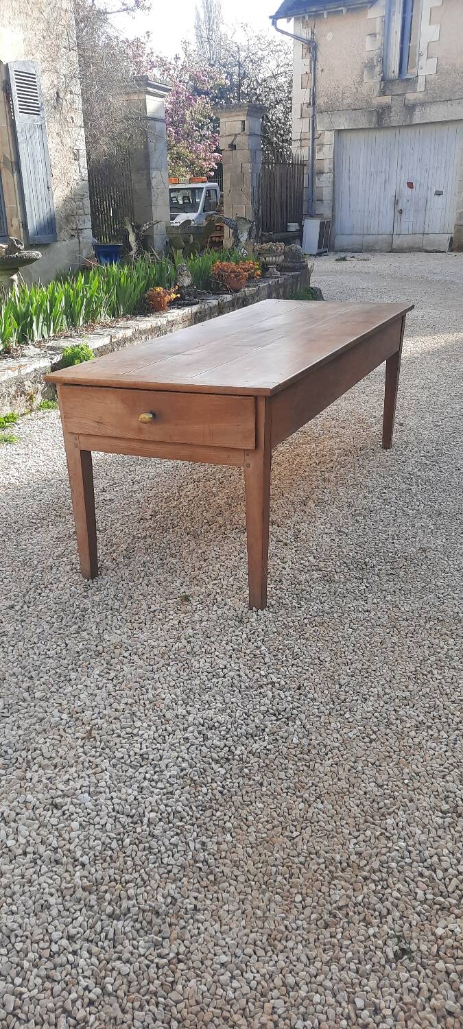 Farmhouse table