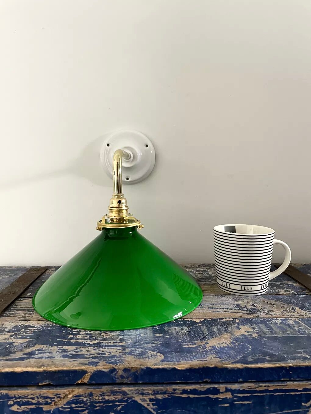Vintage wall lamp in green opaline