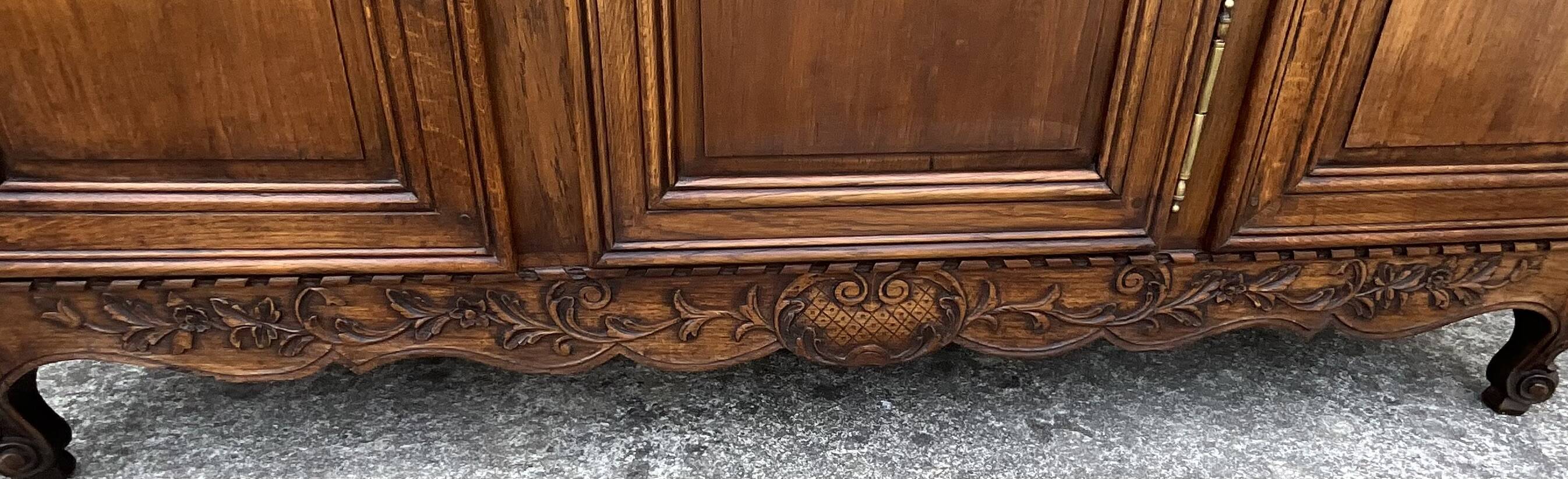 Louis XV style sideboard in solid oak, country style, 19th century