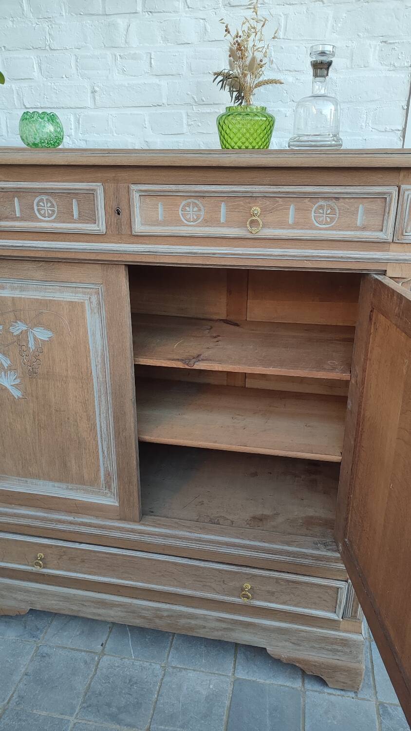 Parisian oak sideboard