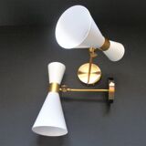 Pair of diabolo appliques