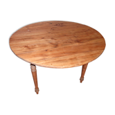 Round table with turned legs