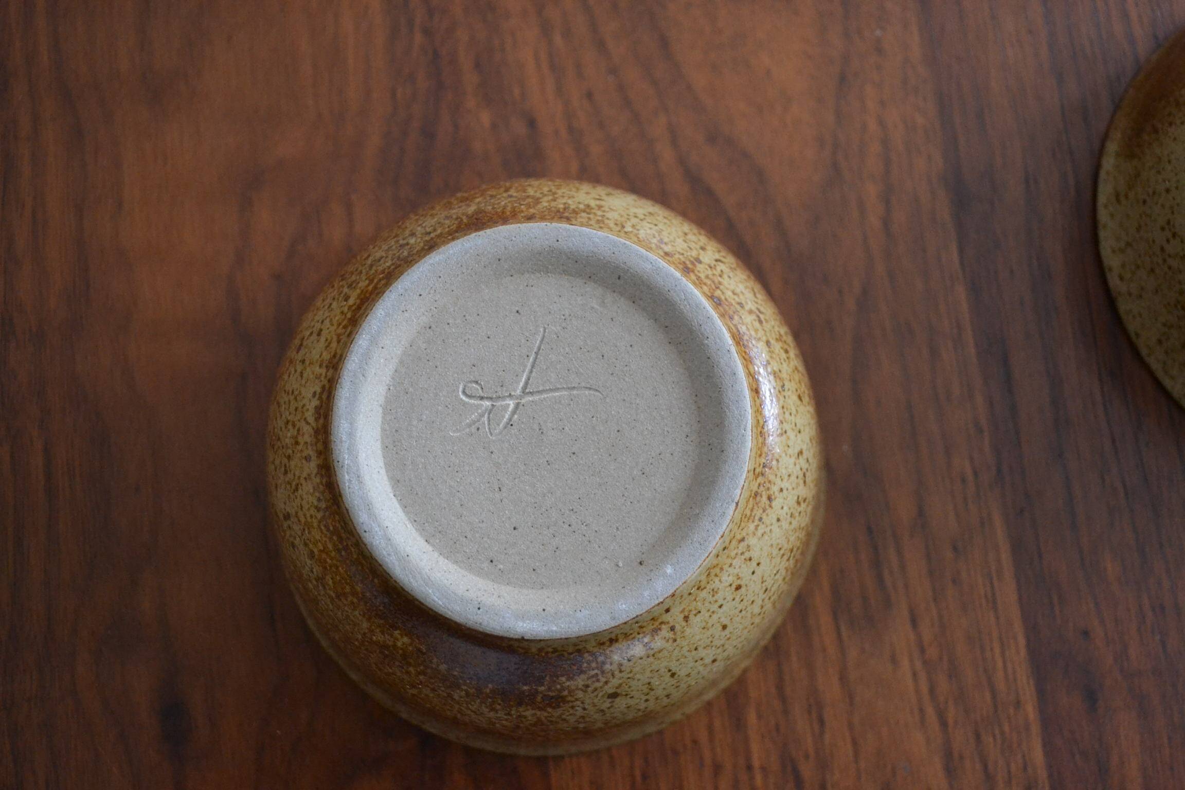Set of 2 pyrite stoneware bowls