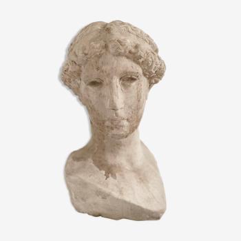 Head of an ancient Greek goddess in plaster