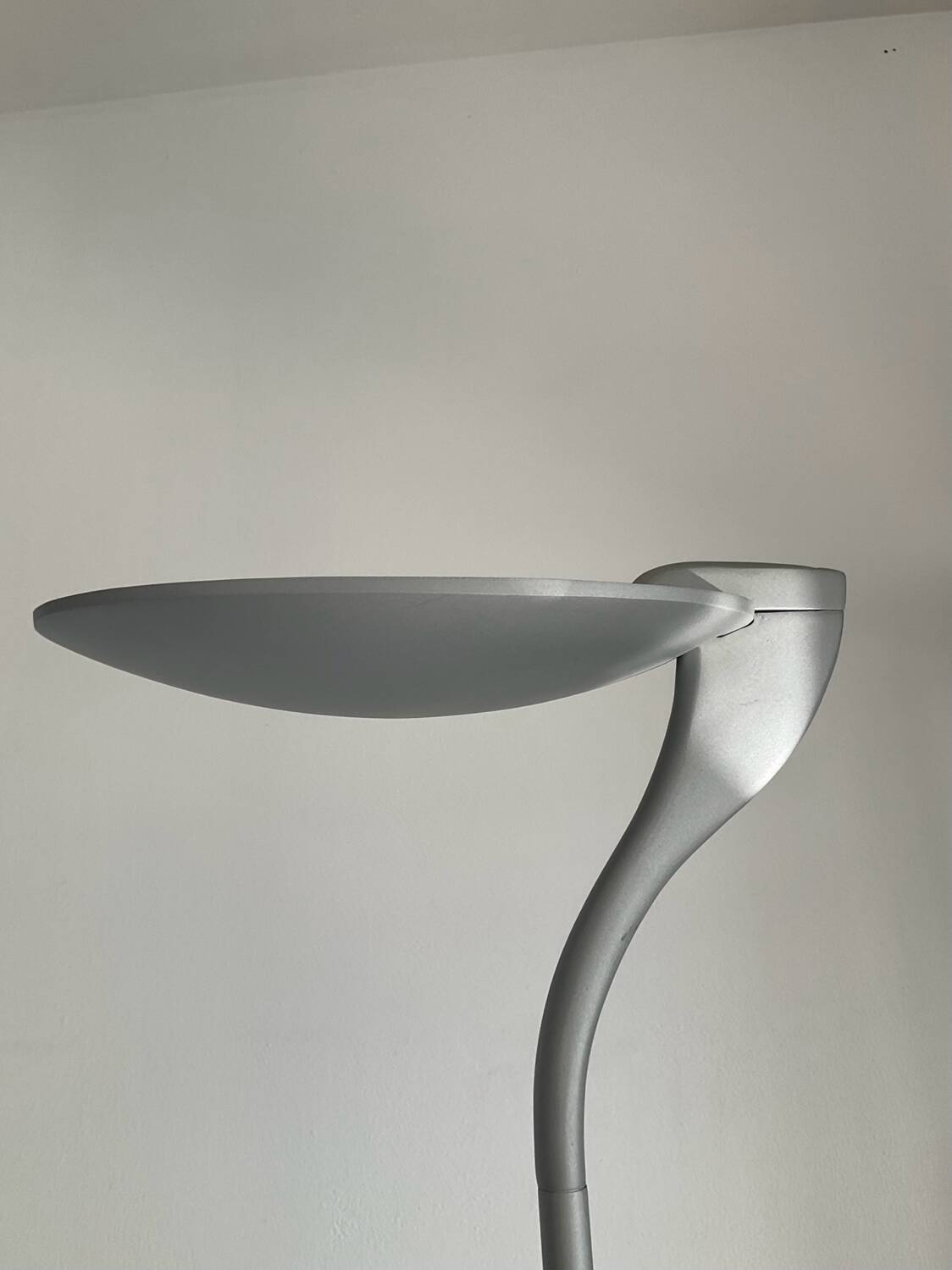 Italian floor lamp from the 80s