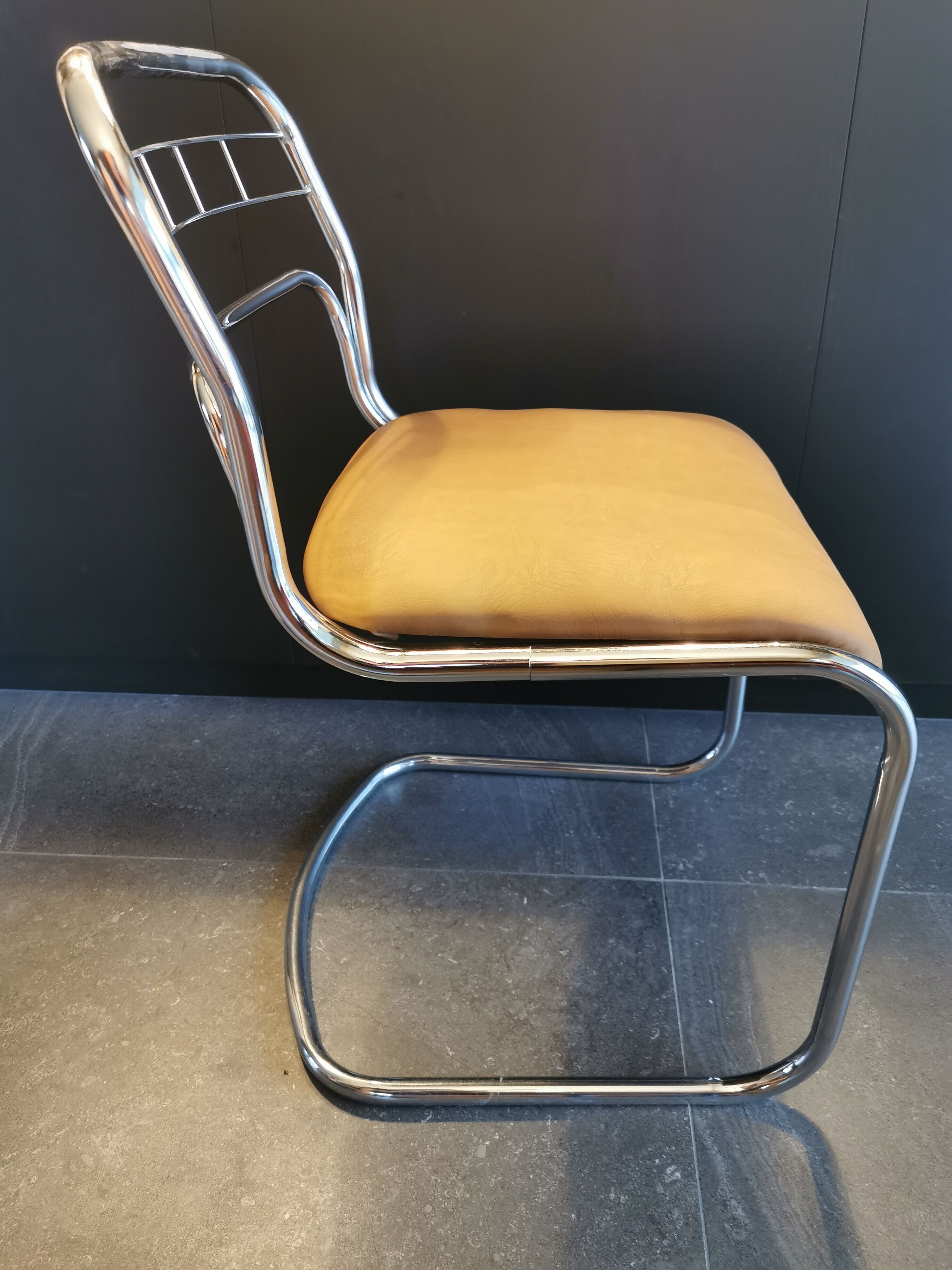 Vintage 70s chair