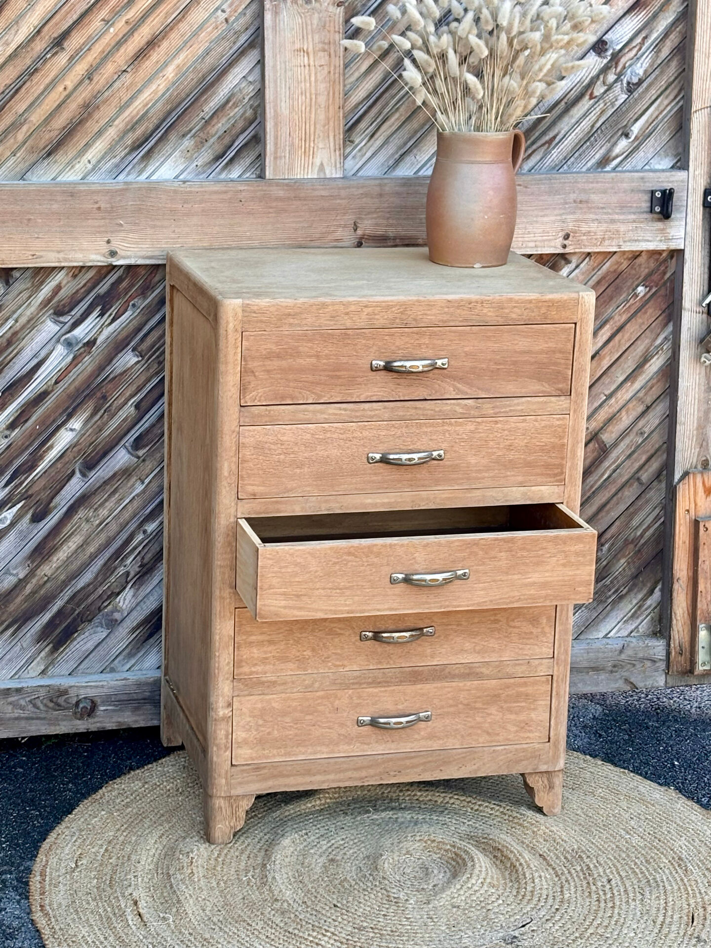 Vintage 5-drawer chest of drawers from the 1940s in raw oak.