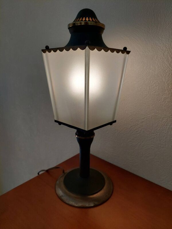 Lampe Arlus en métal noir, laiton et verre vers 1950