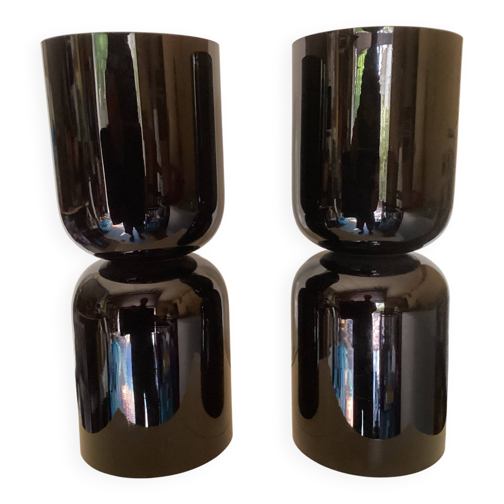 Capsule Lamp
