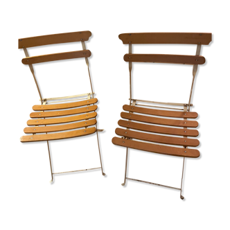 Folding chairs