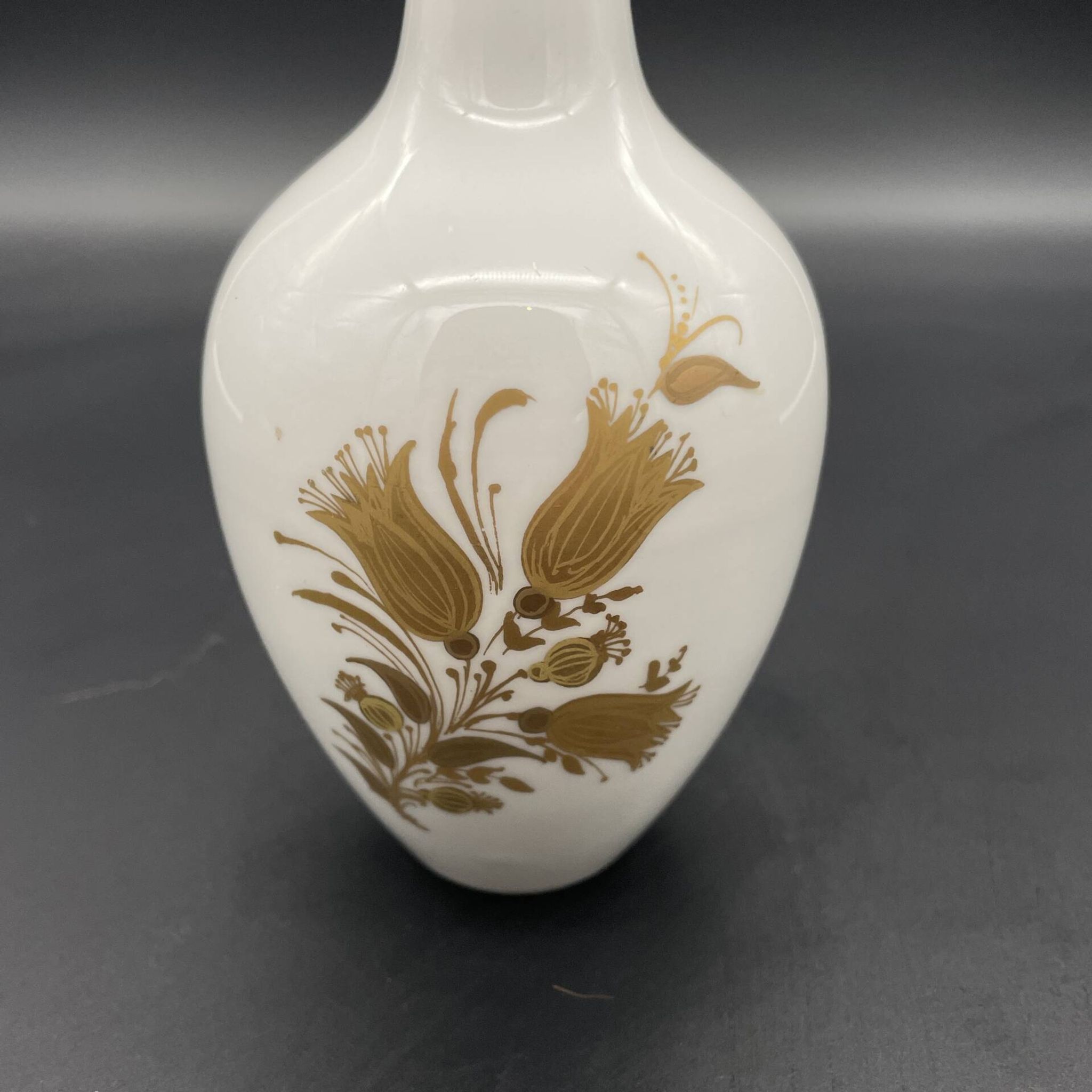 Vintage Rosenthal studio-line vase in white porcelain with flora decoration.