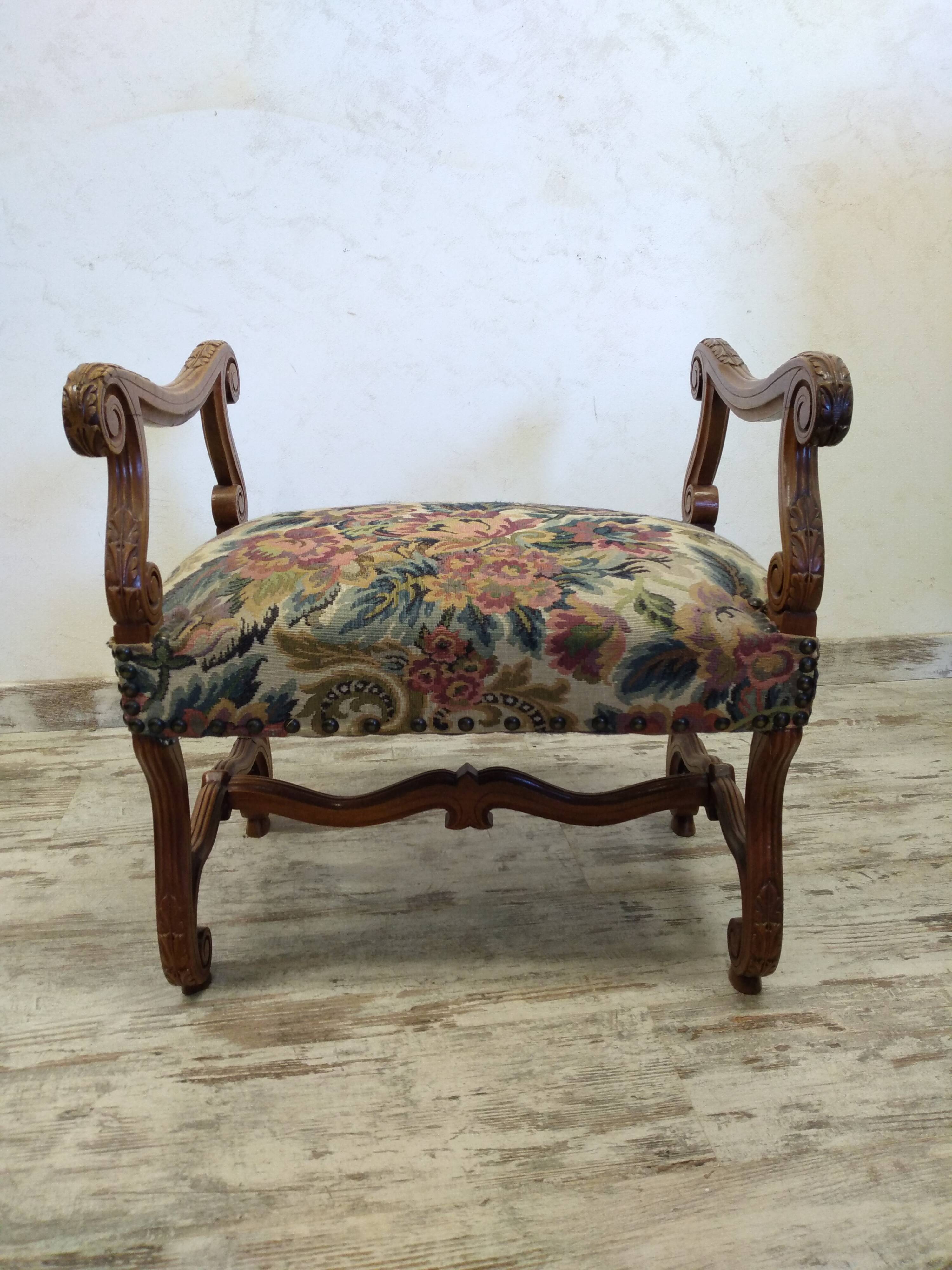 Fauteuils ancien avec pouf
