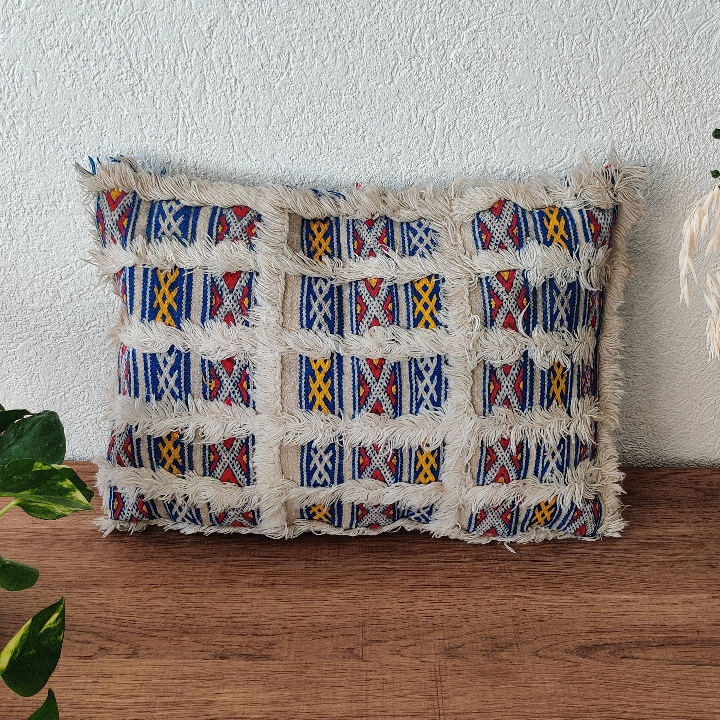 Vintage Berber cushion white and blue