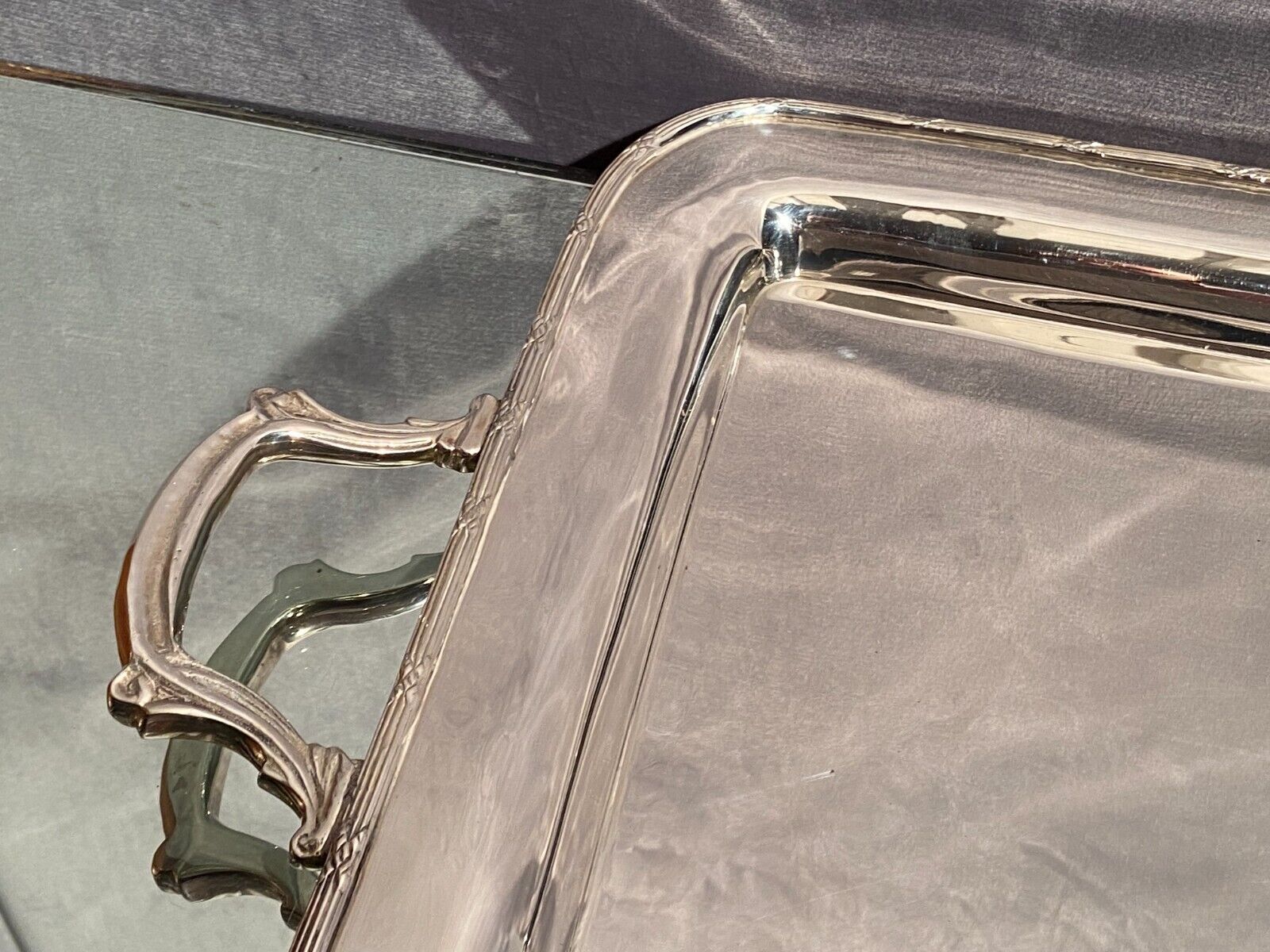 Rectangular top with handles in silver metal in Louis XVI style