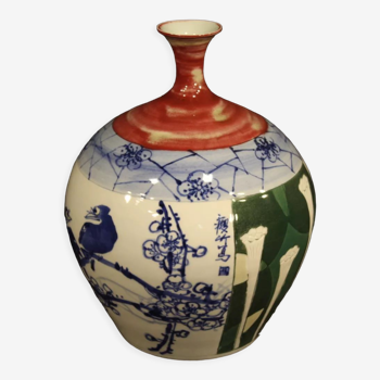 Chinese painted ceramic vase