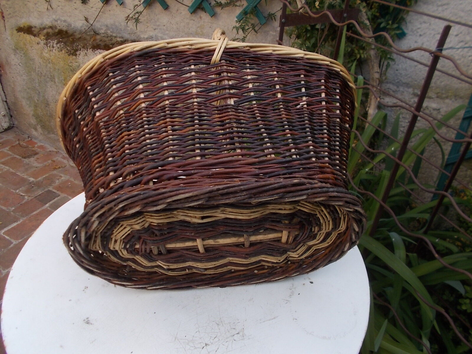 Wicker basket