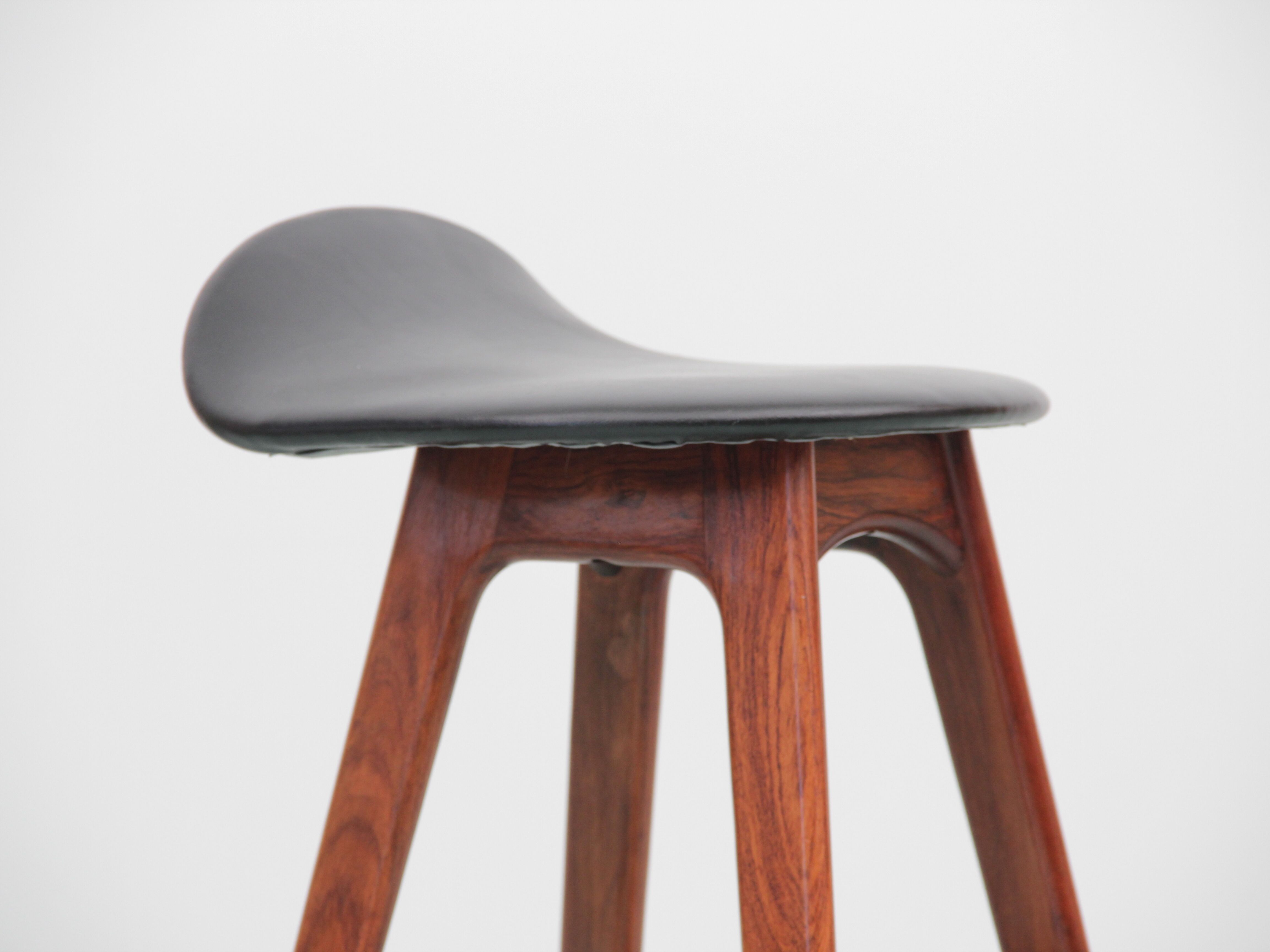 Scandinavian bar stool in OD61 style rosewood. H 62 cm.