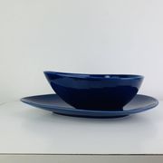 Plat et coupe Blå eld par Hertha Bengtson pour Rörstrand Sweden, céramique