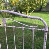 Ancien lit 120 cm fer forgé couleur rose
