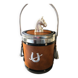 Ice bucket