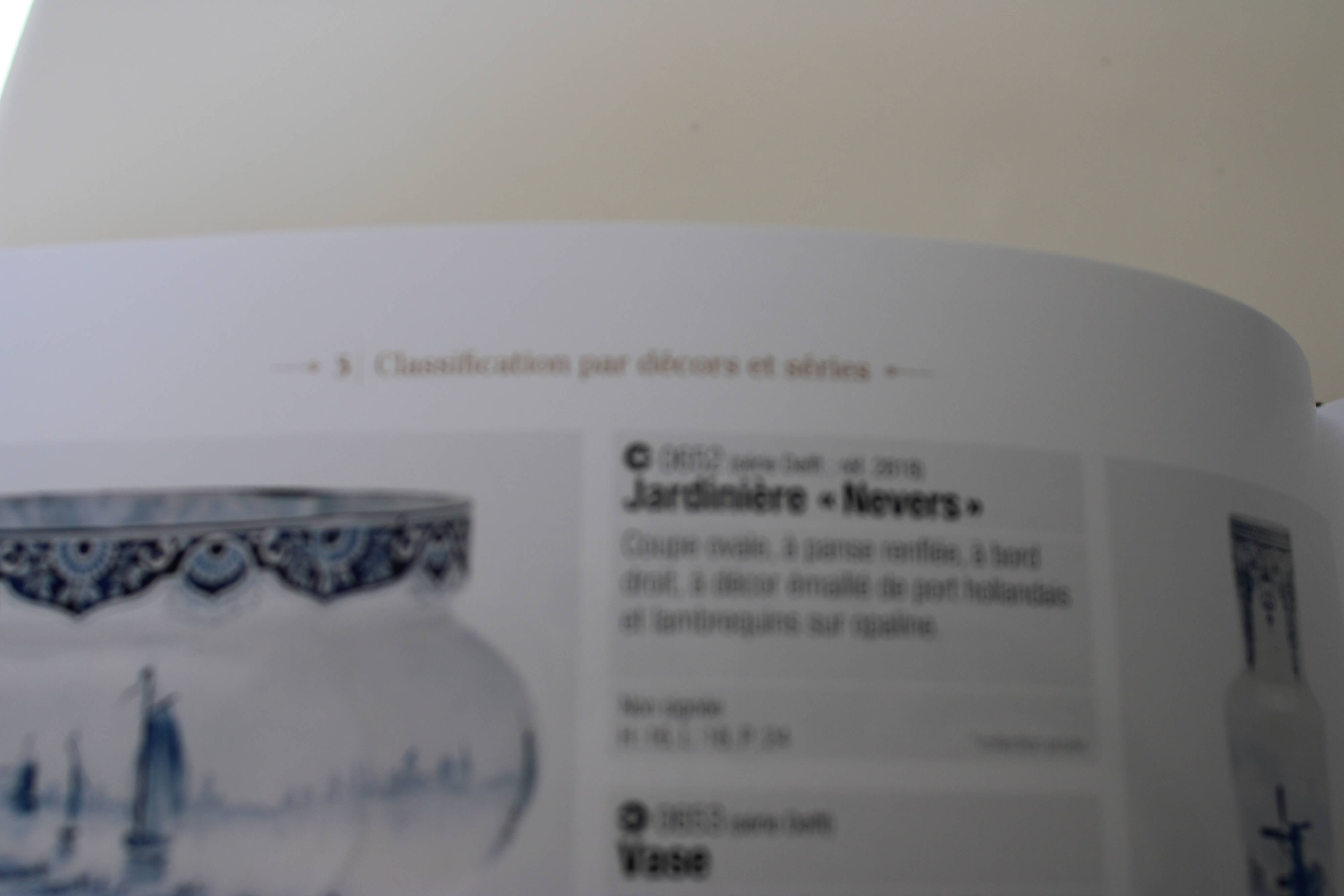 Opaline planter François-Théodore Legras - Delft designs - France 1890-1919