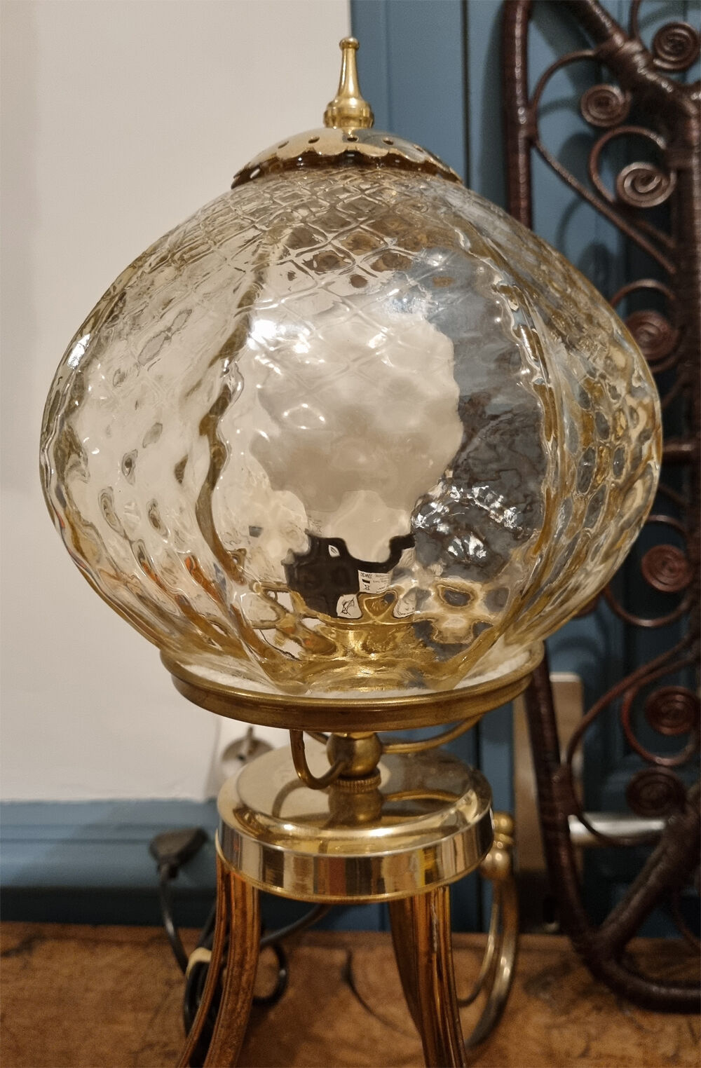 Table lamp, tripod, golden brass, vintage, 50s