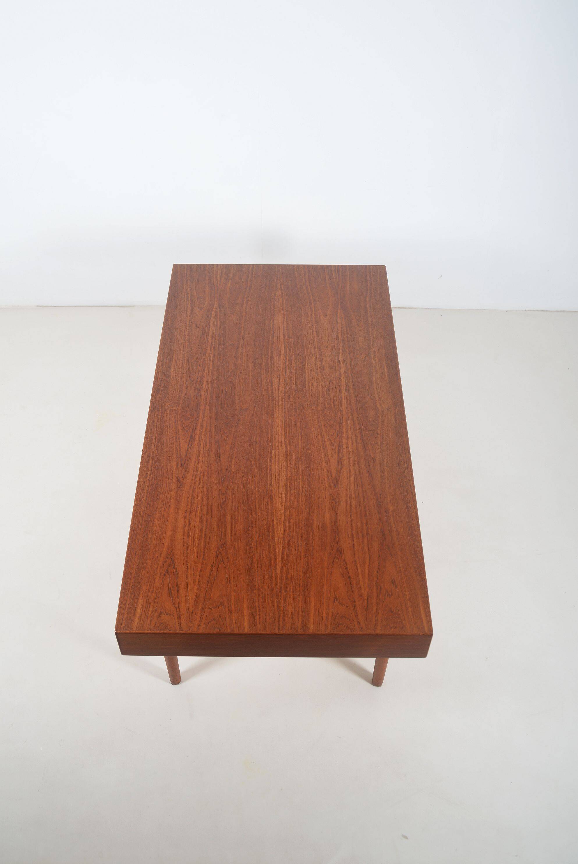 Bureau ND 93/3 par Nanna Ditzel pour Søren Willadsen, 1960