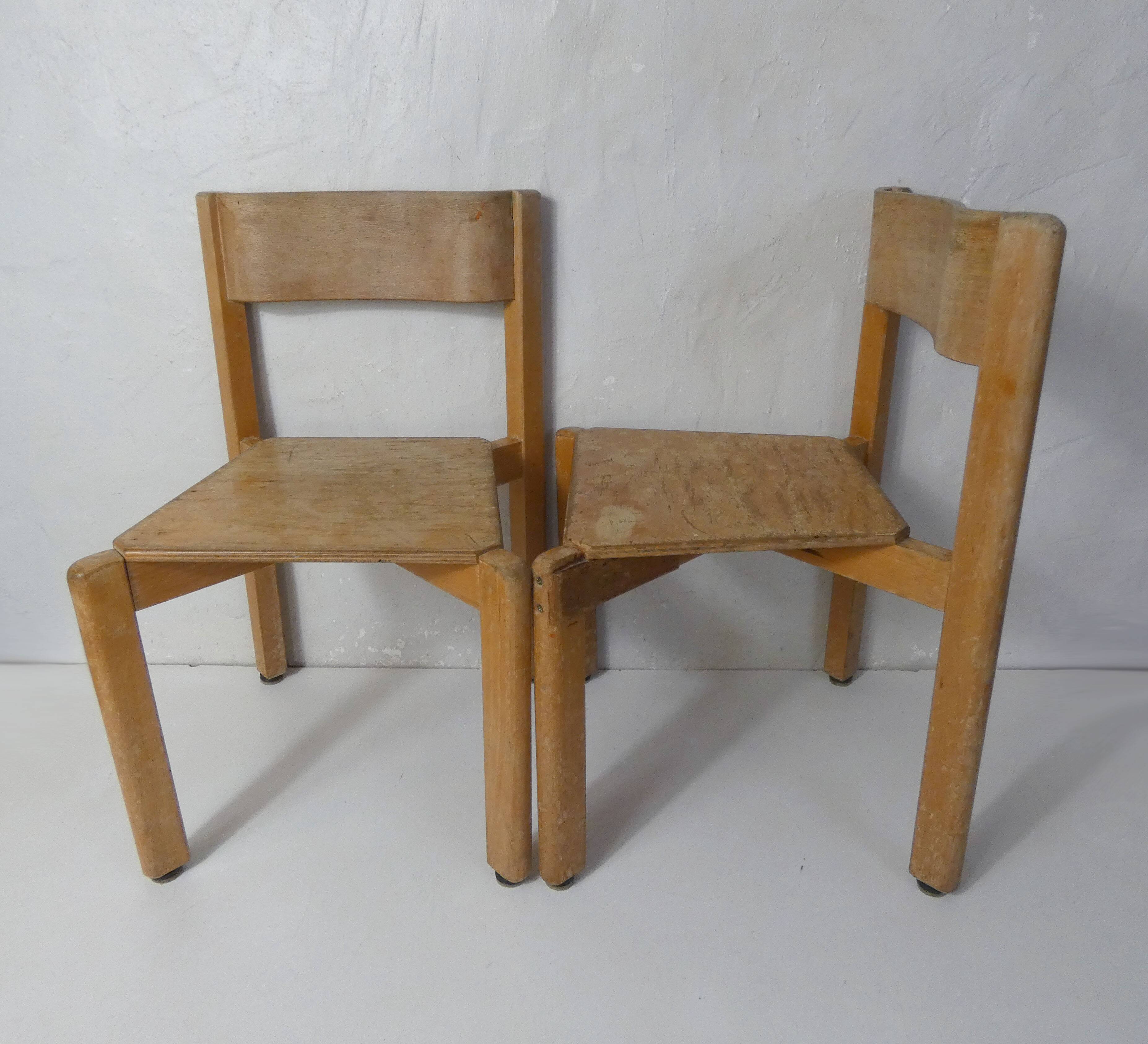 2 children's chairs