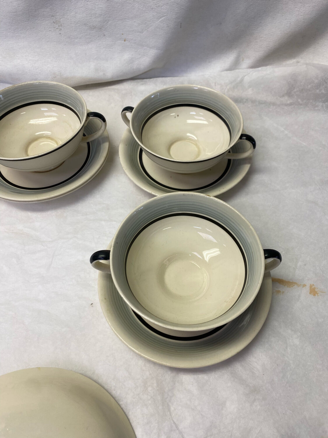 4 cups and old English cups