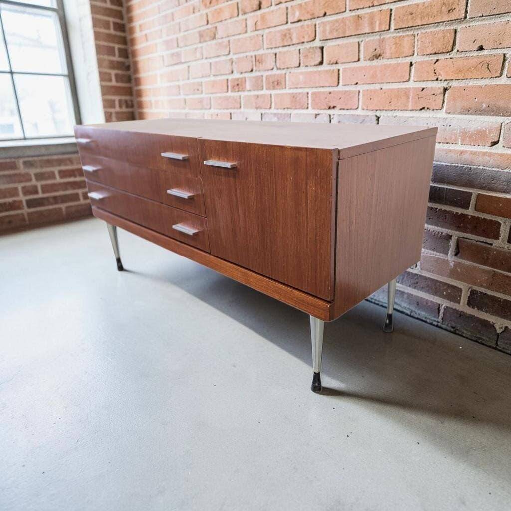 Vintage wooden lowboard / TV unit / low furniture