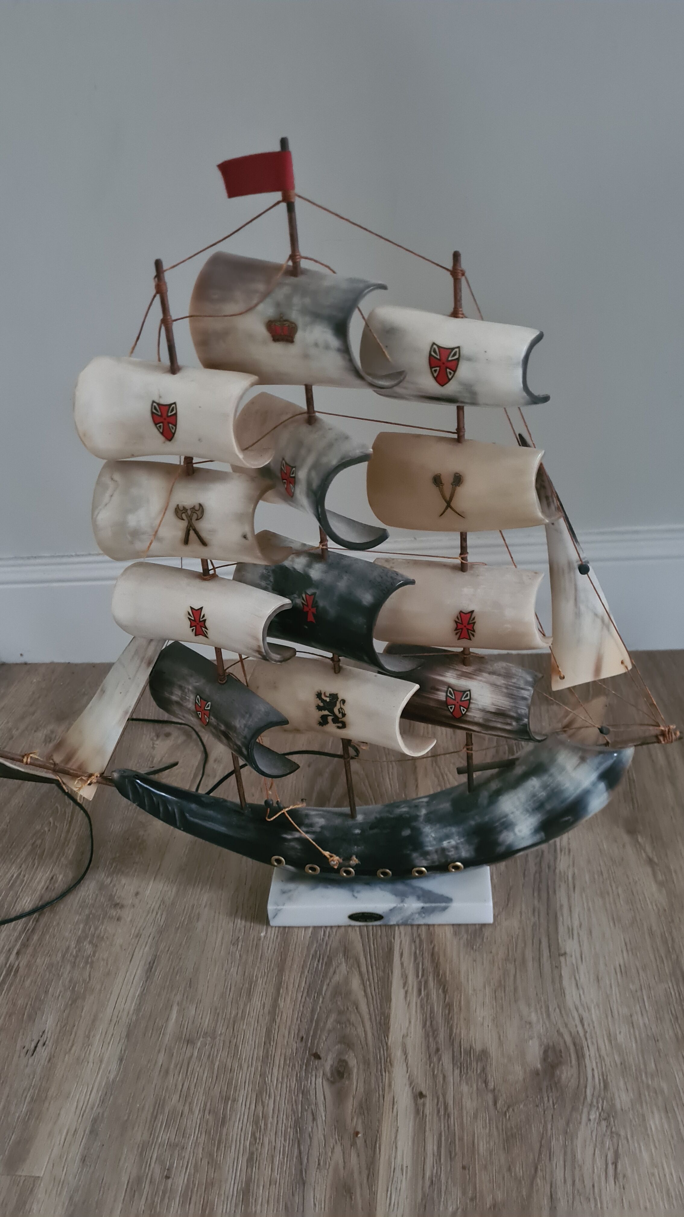 Bovine horn boat lamp