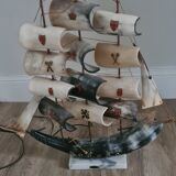 Lampe bateau en corne bovine-maquette