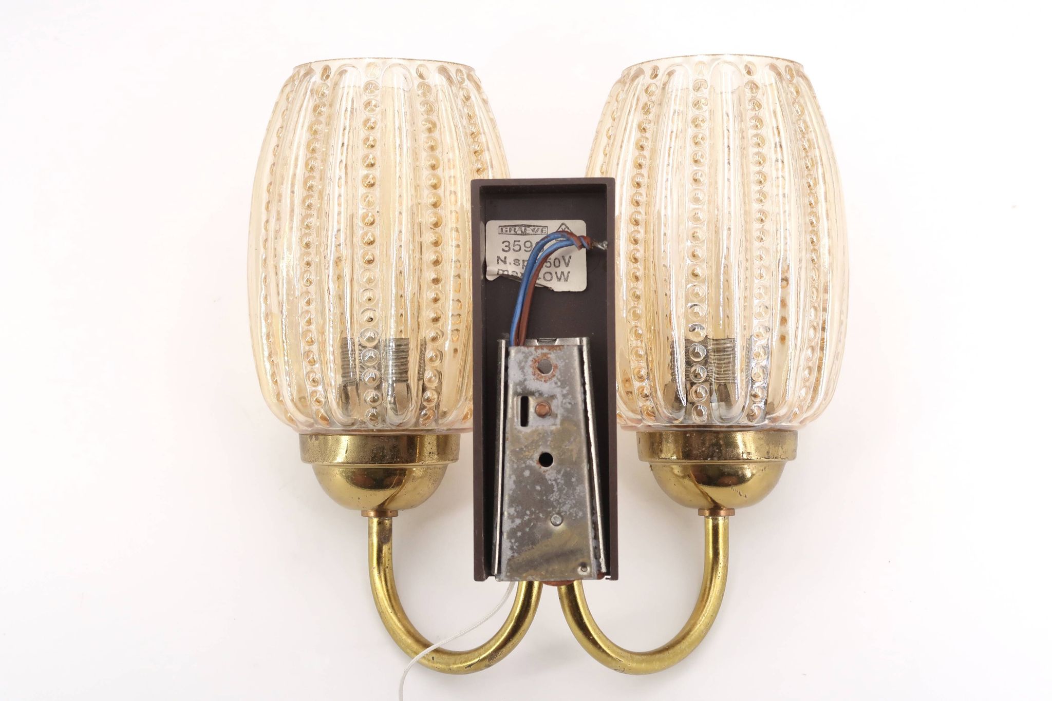 Pair of Graewe wall lights in brass and tinted glass, 1960s.