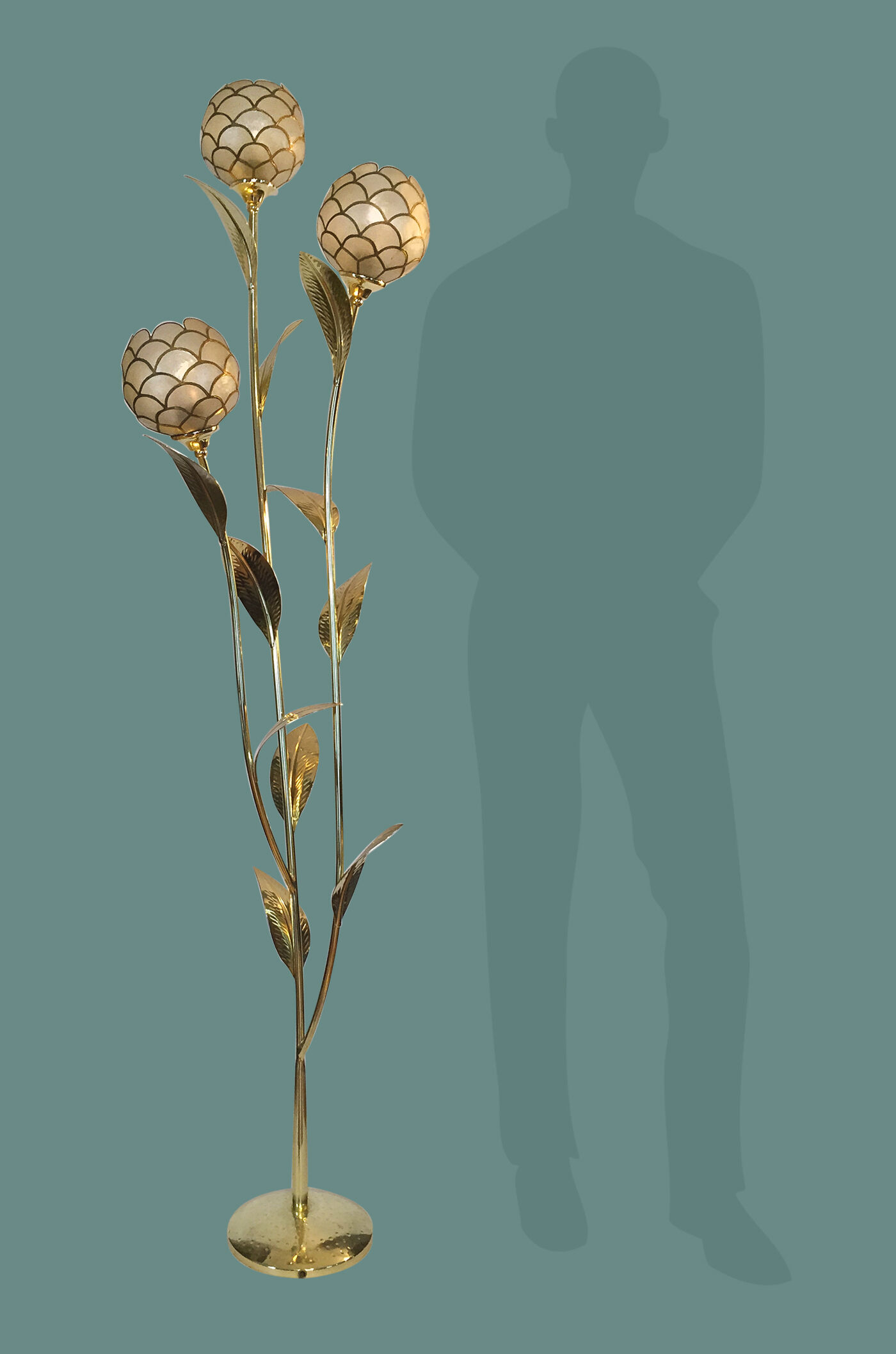 Lampadaire palmier floral laiton et nacre de capiz 1970