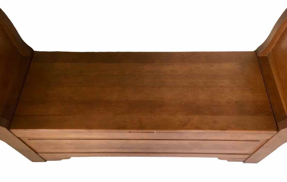 Trunk bench 2 places, cherry wood