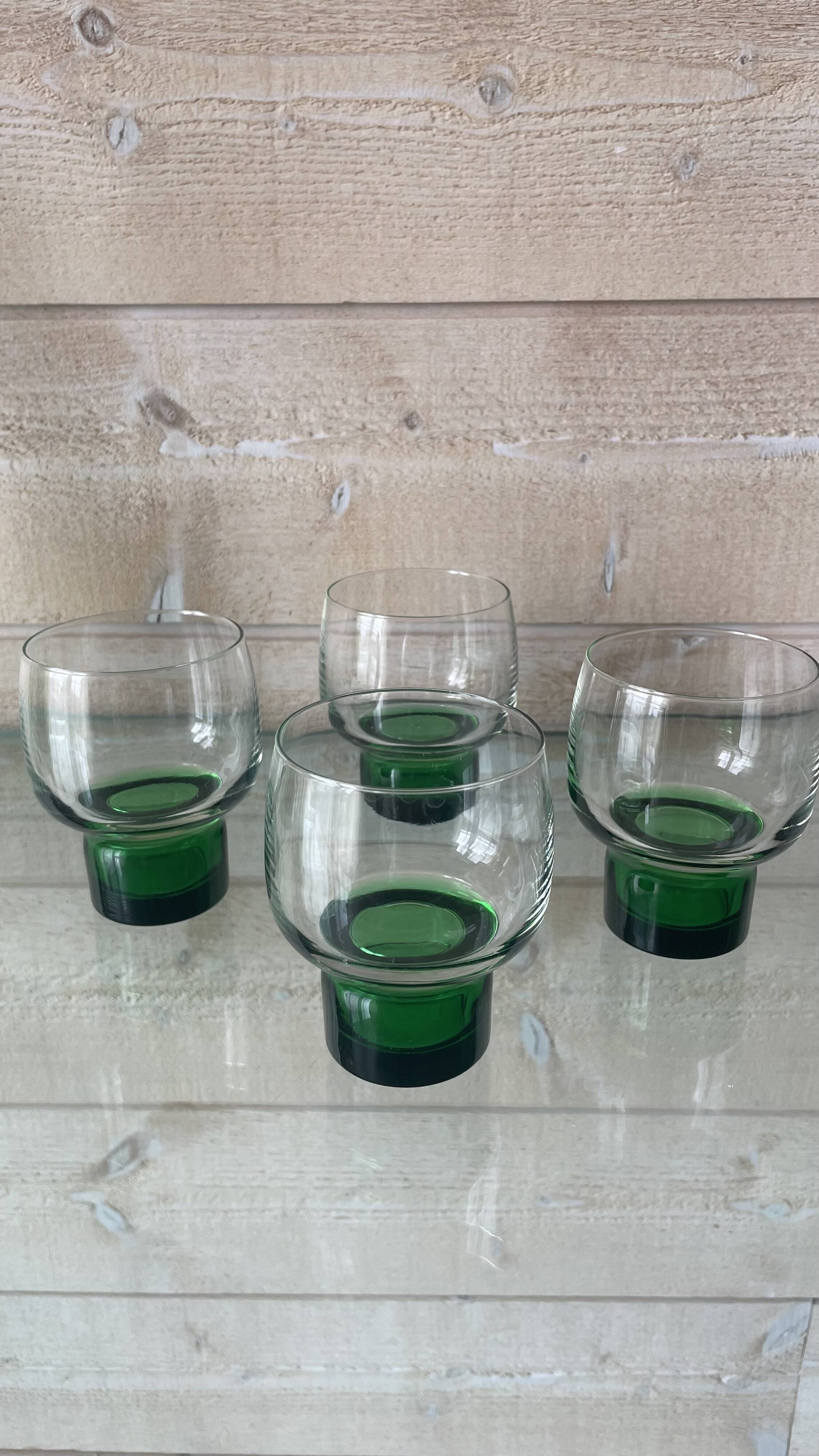 Set of 4 Luminarc glasses model vines