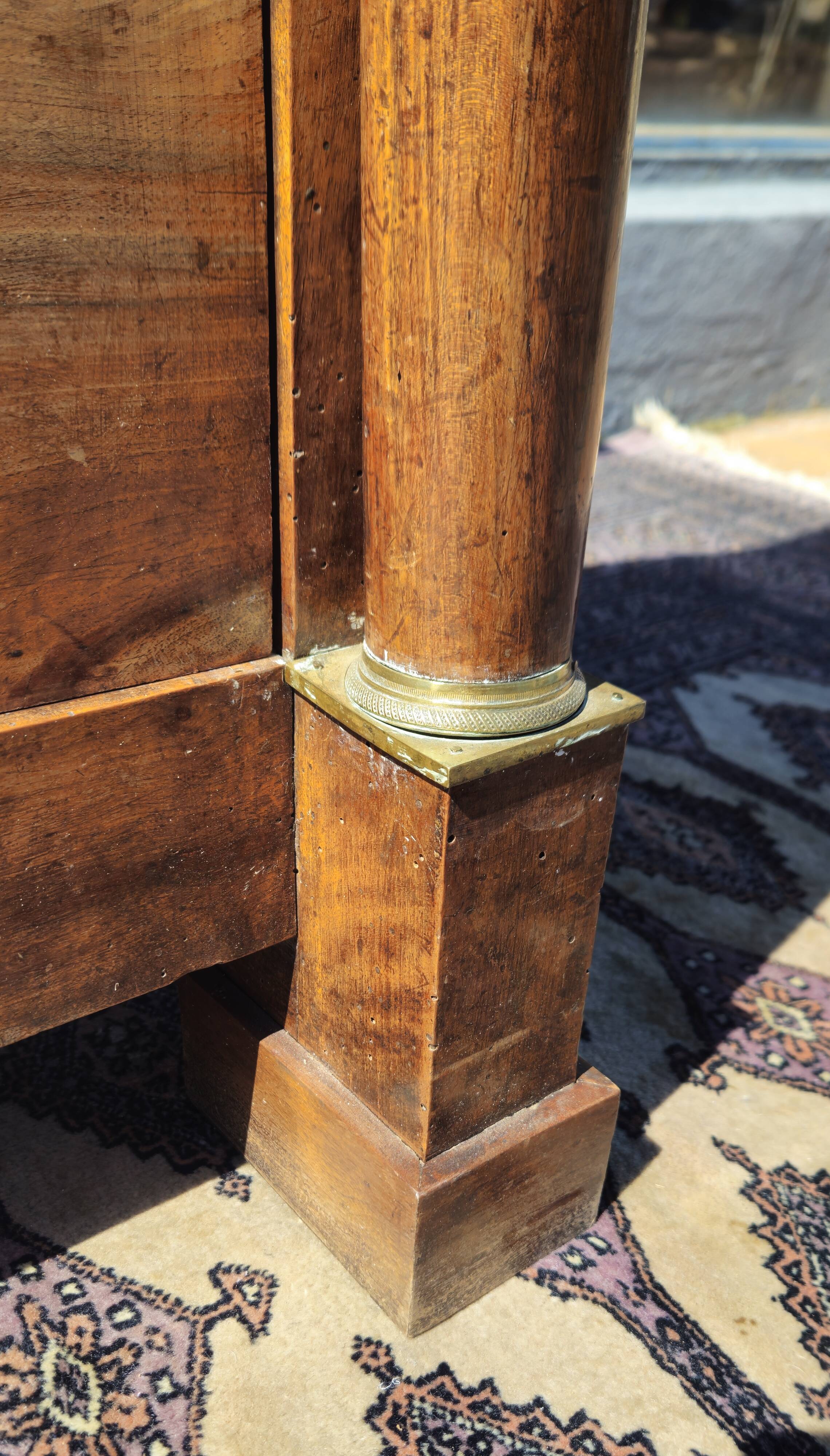 Empire walnut commode with detached columns – early 19th century