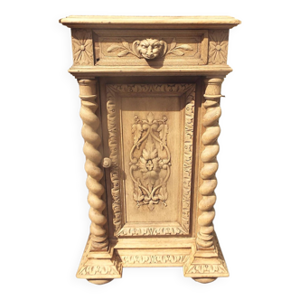 Table de chevet néo-rennaissance