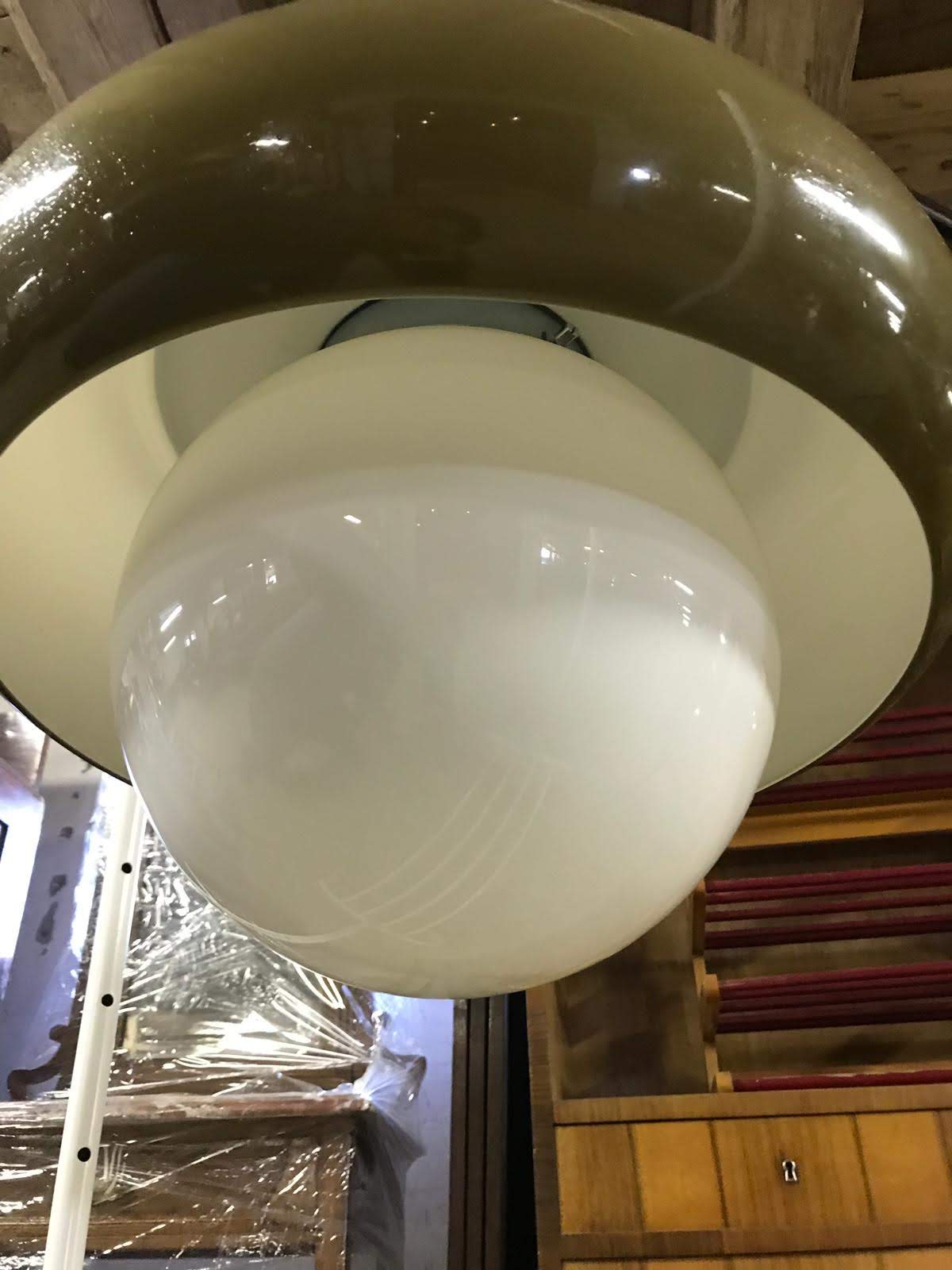 Suspension Harvey Guzzini space age 1970 Italy