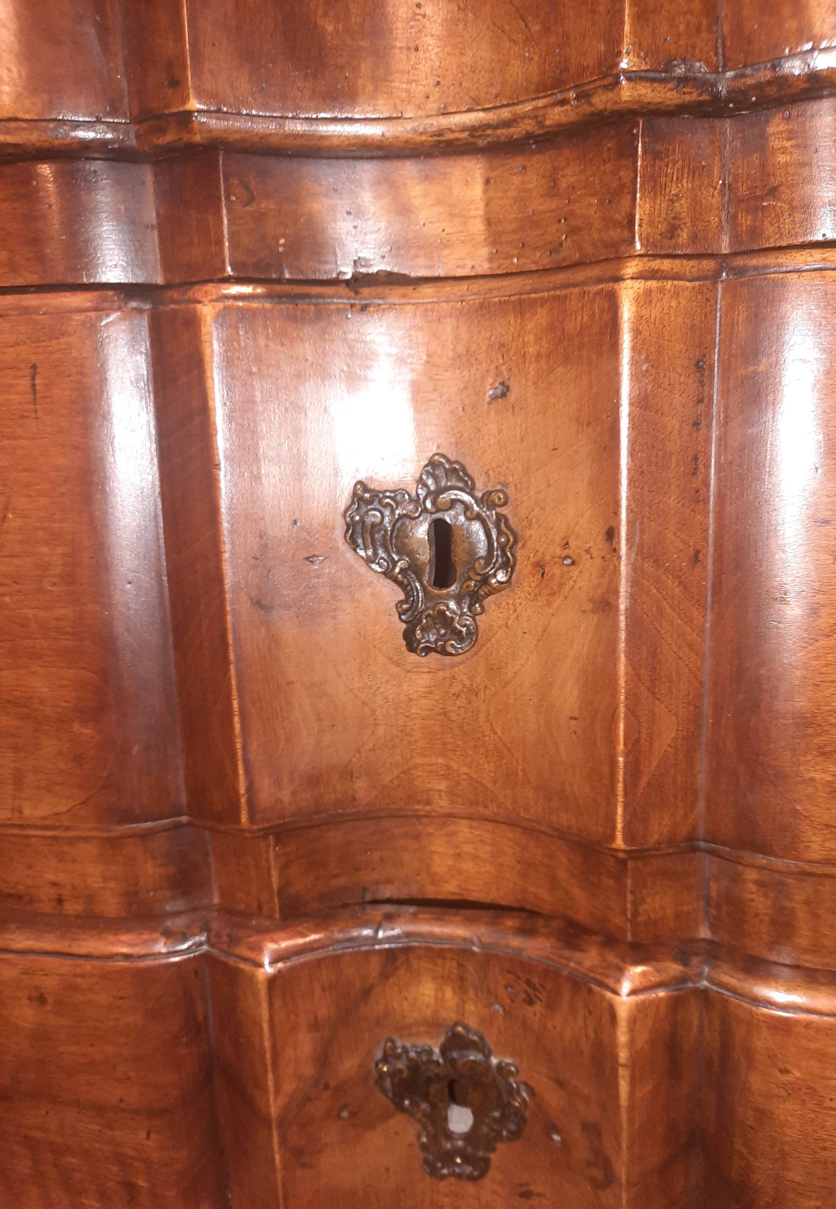 Crossbow chest of drawers from the 18th century