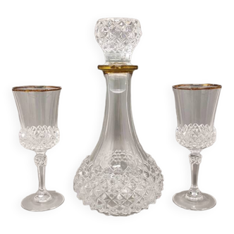 Décanteur en cristal des années 1960 avec 2 verres en cristal. Fabriqué en Italie