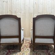 Paire de fauteuil / bergères de style Louis XVI beige